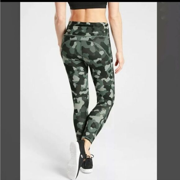 ATHLETA Lightning Olive Camo  7/8 High Waisted Leggings Size Small - Picture 2 of 10